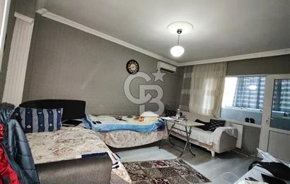BORNOVA ÜMİT MAHALLESİ'NDE SATILIK GENİŞ 3+1 DAİRE