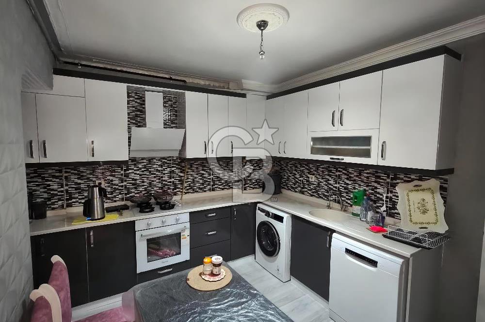 BORNOVA ÜMİT MAHALLESİ'NDE SATILIK GENİŞ 3+1 DAİRE