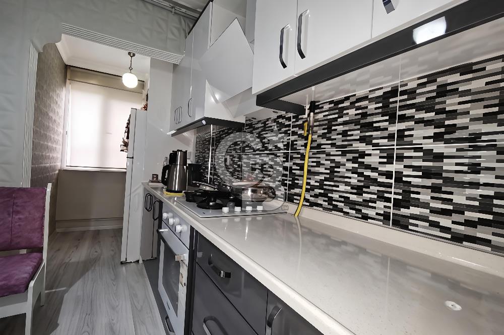 BORNOVA ÜMİT MAHALLESİ'NDE SATILIK GENİŞ 3+1 DAİRE