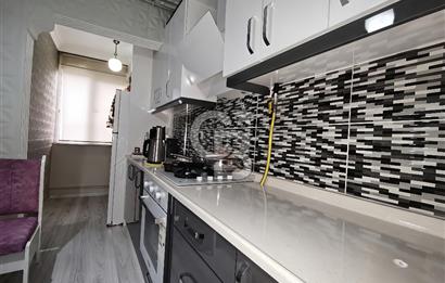 BORNOVA ÜMİT MAHALLESİ'NDE SATILIK GENİŞ 3+1 DAİRE