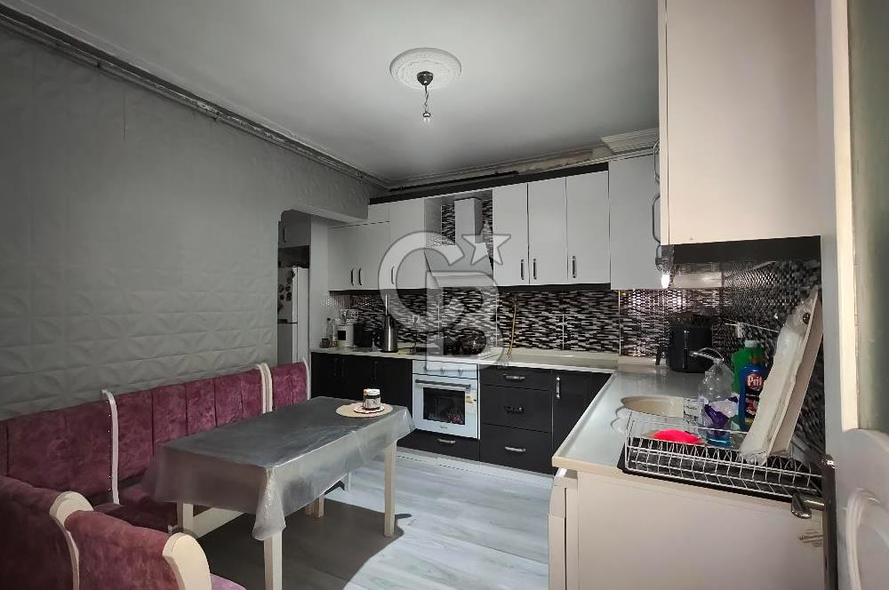 BORNOVA ÜMİT MAHALLESİ'NDE SATILIK GENİŞ 3+1 DAİRE