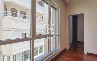 SUADİYE HASAN BEDRETTİN SOKAK'TA PRESTİJLİ KONUMDA SATILIK 3+1 DAİRE