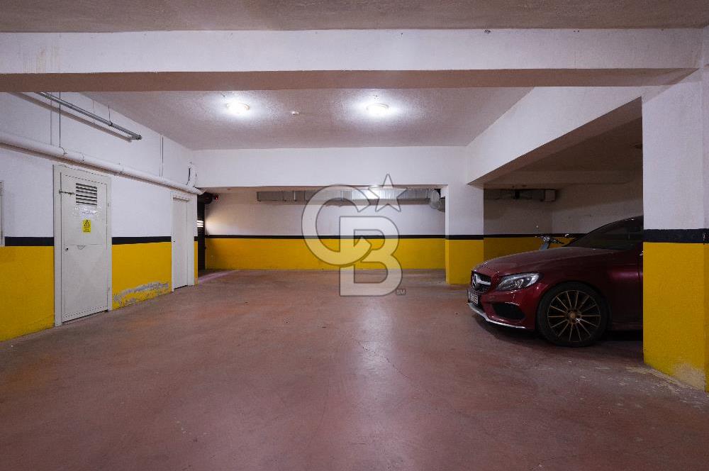 SUADİYE HASAN BEDRETTİN SOKAK'TA PRESTİJLİ KONUMDA SATILIK 3+1 DAİRE