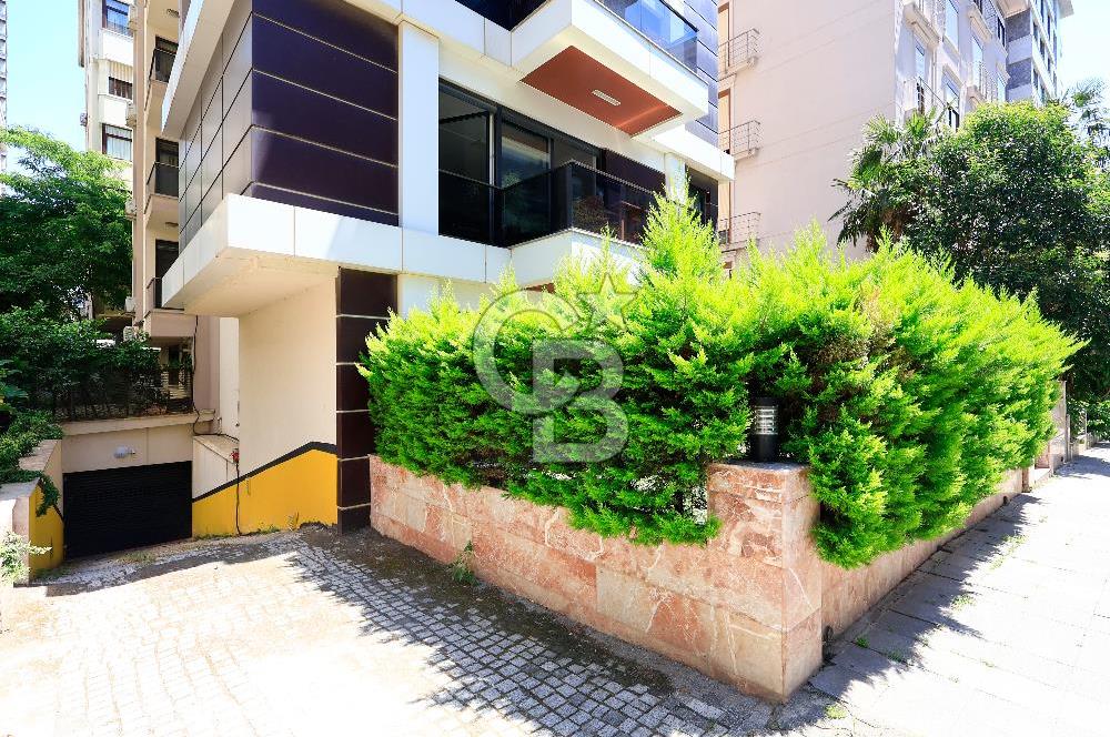 SUADİYE HASAN BEDRETTİN SOKAK'TA PRESTİJLİ KONUMDA SATILIK 3+1 DAİRE