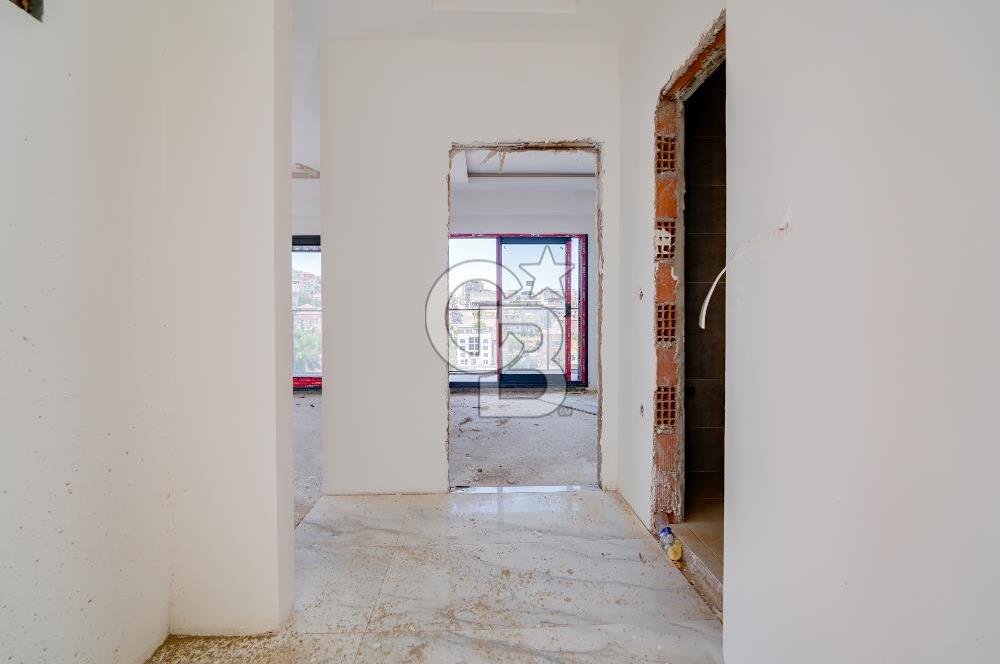 İzmir Çiğli Evka-2'de Deniz Manzaralı Satılık 1+1 Daire