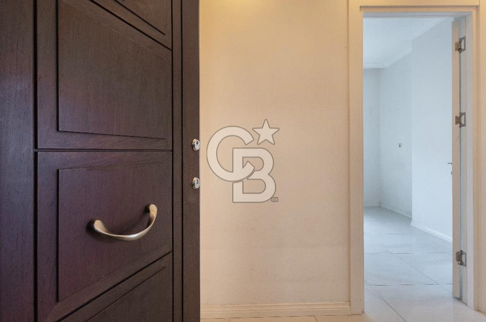SUADİYE HASAN BEDRETTİN SOKAK'TA PRESTİJLİ KONUMDA SATILIK 3+1 DAİRE