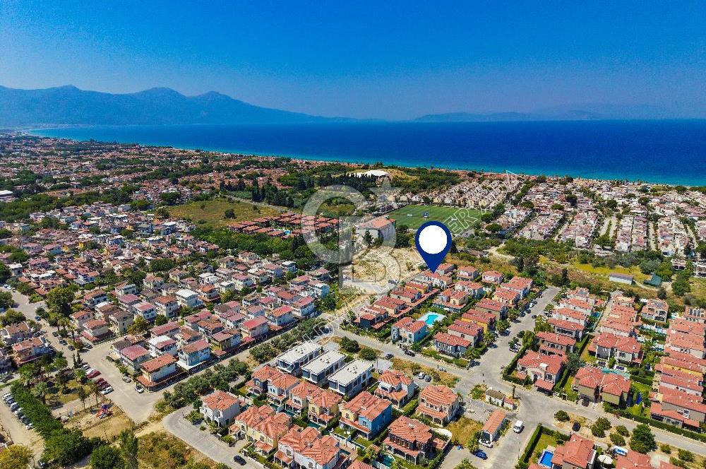 KUŞADASI KARAOVADA STORIA AKDENİZ EVLERİNDE 4+1 VİLLA