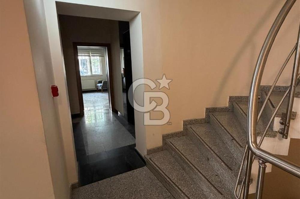 KIZILAY'DA MERKEZİ KONUMDA KOMPLE SATILIK BİNA
