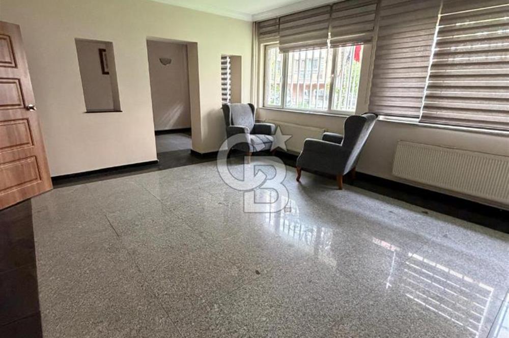 KIZILAY'DA MERKEZİ KONUMDA KOMPLE SATILIK BİNA