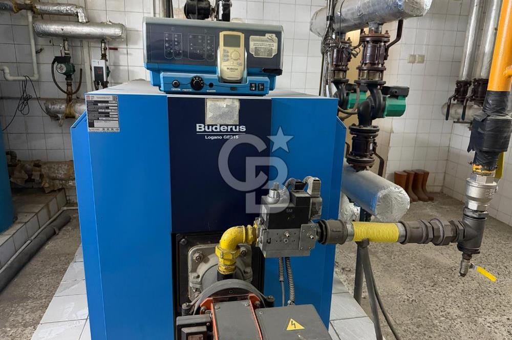 KIZILAY'DA MERKEZİ KONUMDA KOMPLE SATILIK BİNA