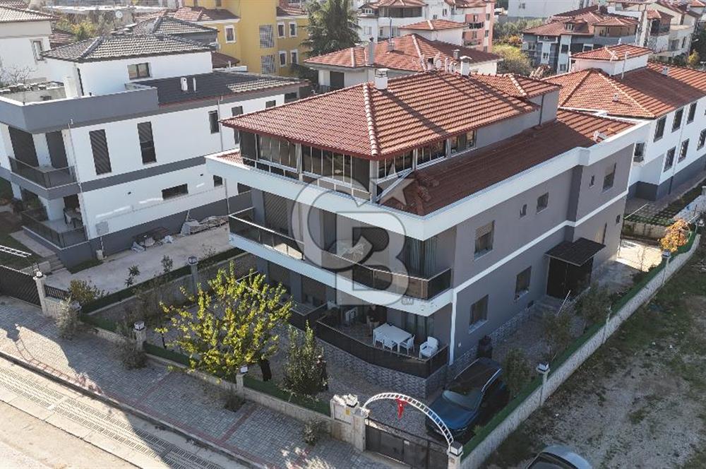 Bağbaşı'nda Satılık Triplex 5+1 300m2 Villa