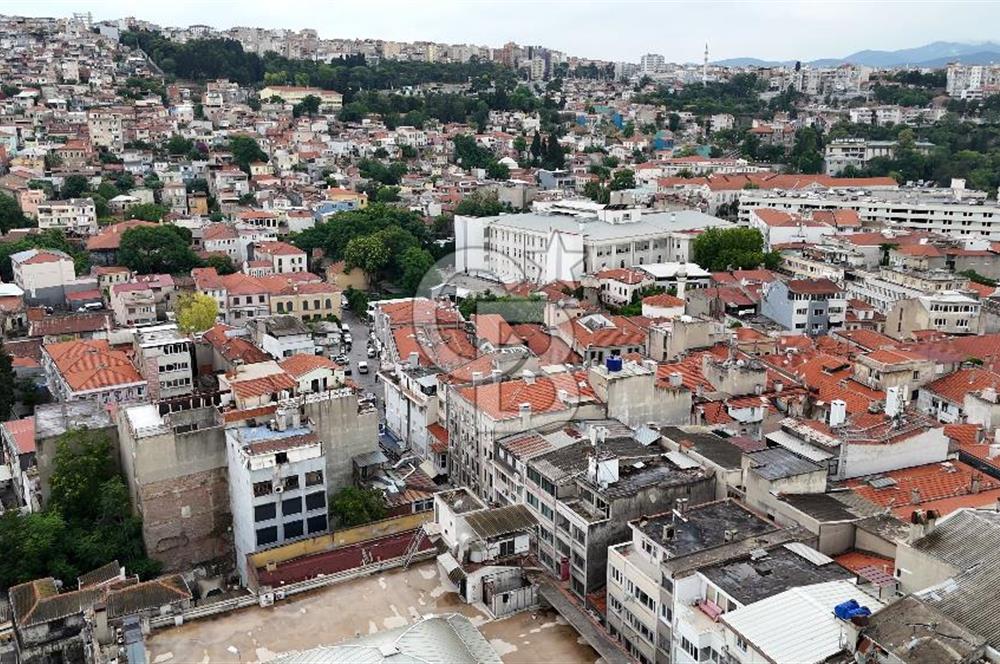 Konak Fevzi Paşa'da Satılık 14 Dükkanlı İş Hanı