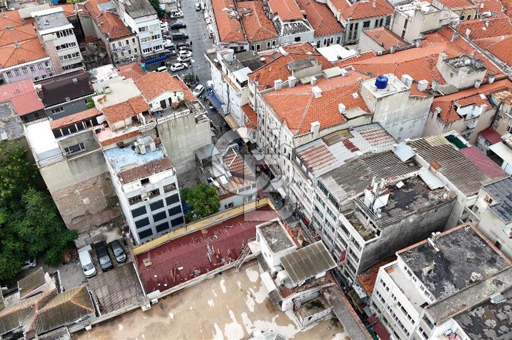 Konak Fevzi Paşa'da Satılık 14 Dükkanlı İş Hanı