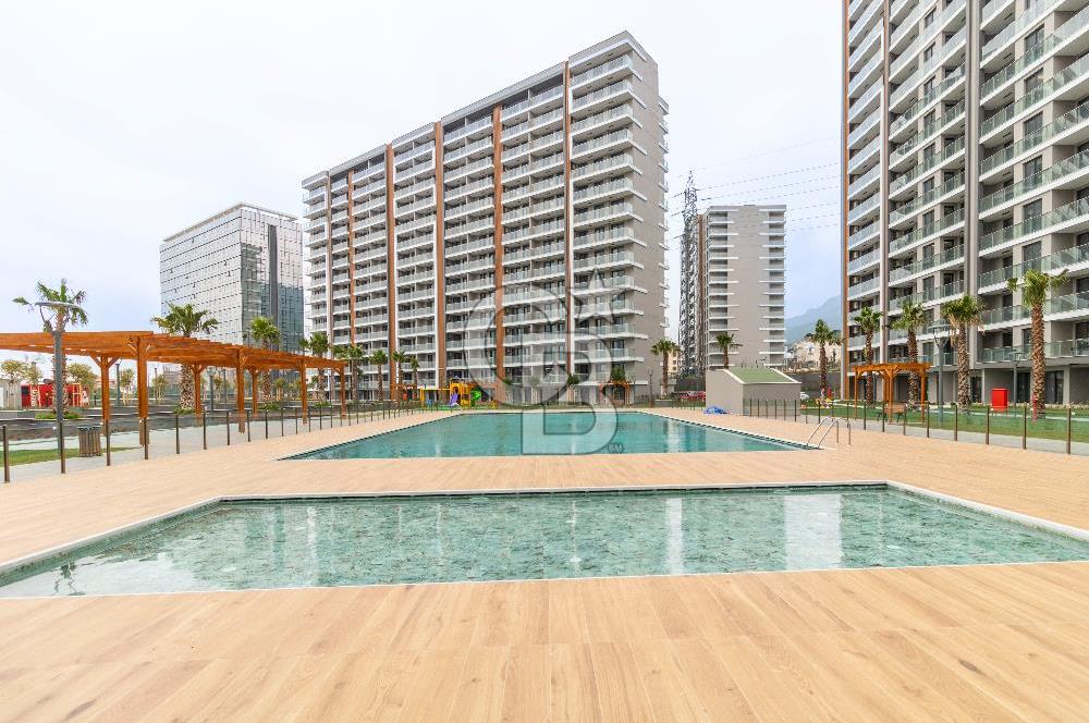 Manisa Meydan Sitesi Havuz Cephe Kiralık 1+1 Daire