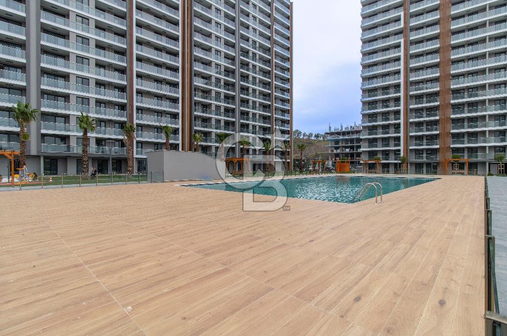Manisa Meydan Sitesi Havuz Cephe Kiralık 1+1 Daire