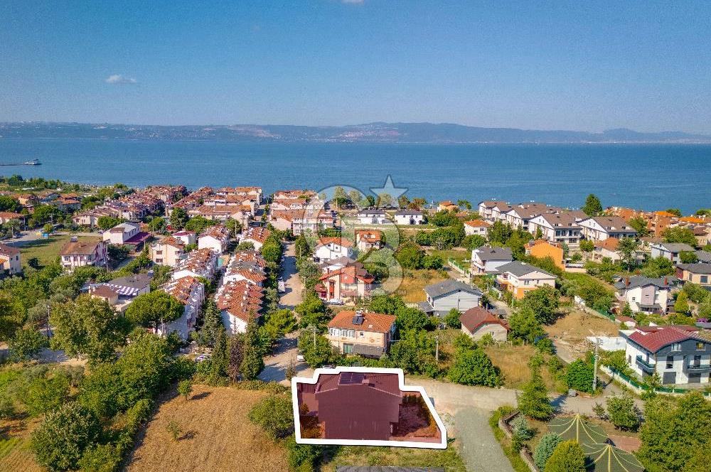 YALOVA KAYTAZDERE'DE ÖZEL MİMARİ MÜSTAKİL LÜKS VİLLA