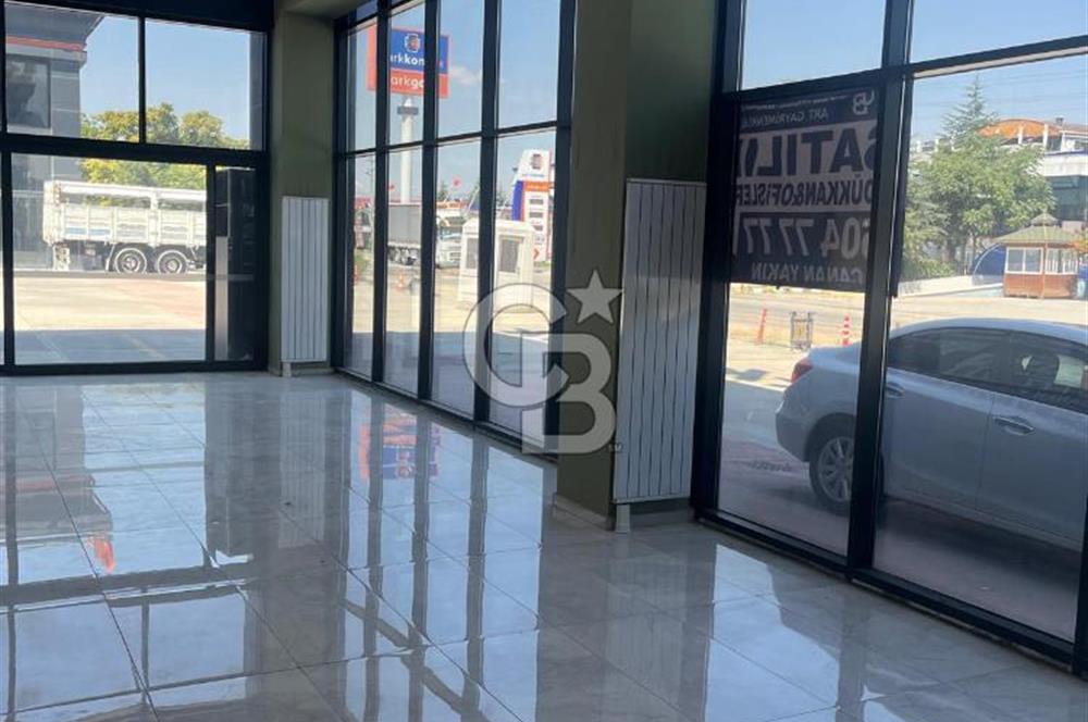 Sincan, Park Konak Center Girişinde, Mükemmel Konumlu Köşe Dükkan