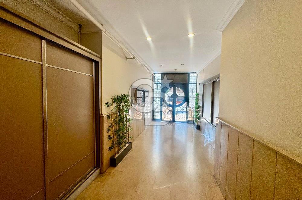 karşıyaka Dedebaşı Cadde Manzaralı, D.Gazlı Satılık 3+1 Daire