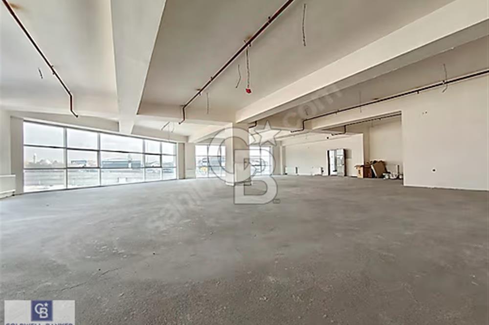 ŞAŞMAZ MERKEZDE CADDE ÜZERİNDE ŞEREFİYELİ 3 CEPHELİ KATTA OFİS