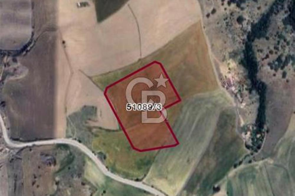 KUSUNLARDA SATILIK 200 M2 ARSA