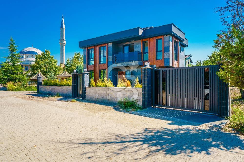 YALOVA KAYTAZDERE'DE ÖZEL MİMARİ MÜSTAKİL LÜKS VİLLA