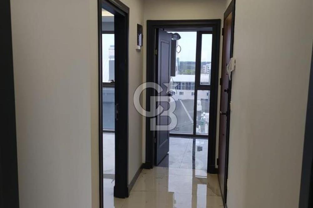 ALEMDAĞ CADDESİ ÜZERİNDE PLAZA DA SATILIK OFİS KATI