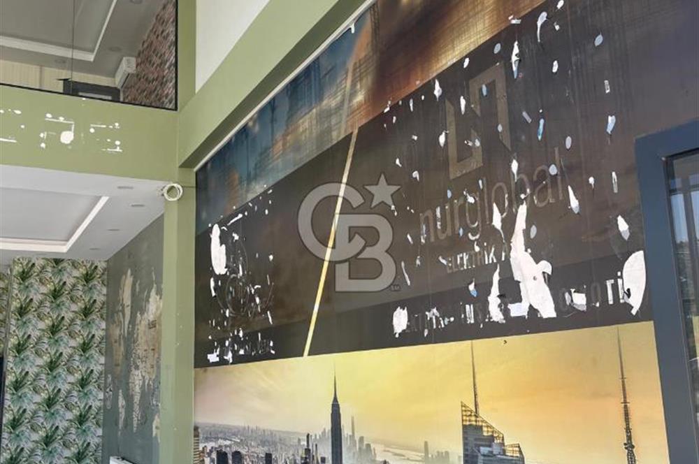 Sincan, Park Konak Center Girişinde, Mükemmel Konumlu Köşe Dükkan