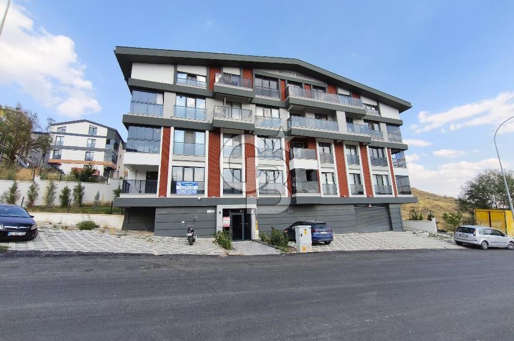  KIZILÇAŞARDA MODERN MİMARİSİYLE ÖNE ÇIKAN, SIFIR VE FERAH SATILIK DAİRE!