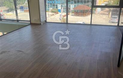 Sincan, Park Konak Center Girişinde, Mükemmel Konumlu Köşe Dükkan