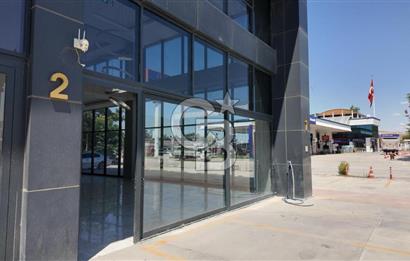Sincan, Park Konak Center Girişinde, Mükemmel Konumlu Köşe Dükkan