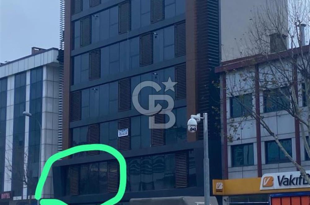 ALEMDAĞ CADDESİ ÜZERİNDE PLAZA DA SATILIK OFİS KATI