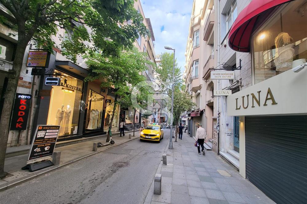 Nişantaşı Teşvikiye'de Devren Kiralık Mağaza