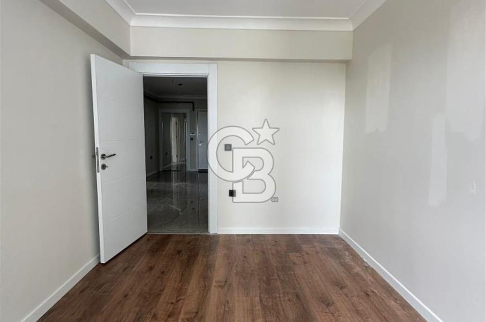 MEYDAN PARK'TA ARA KAT, KİLERLİ, DEPOLU, 4+1 KİRALIK DAİRE