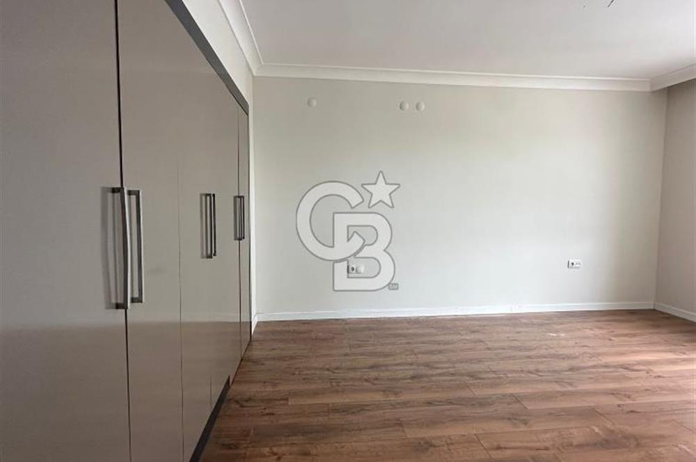 MEYDAN PARK'TA ARA KAT, KİLERLİ, DEPOLU, 4+1 KİRALIK DAİRE