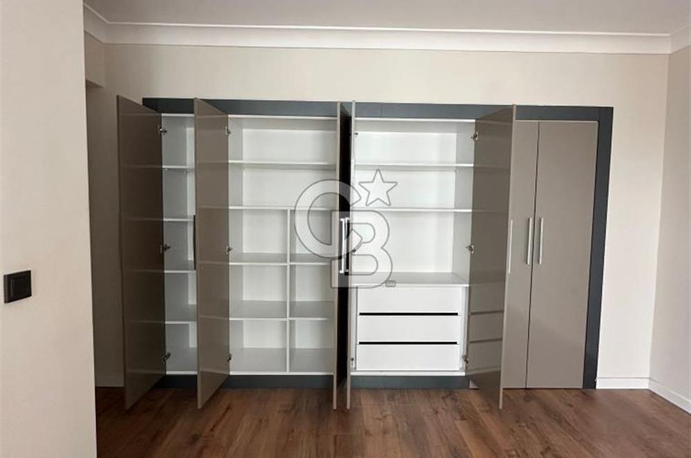 MEYDAN PARK'TA ARA KAT, KİLERLİ, DEPOLU, 4+1 KİRALIK DAİRE