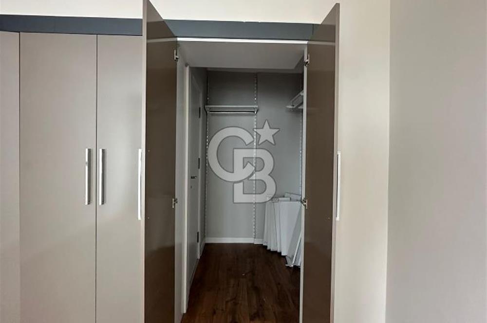 MEYDAN PARK'TA ARA KAT, KİLERLİ, DEPOLU, 4+1 KİRALIK DAİRE