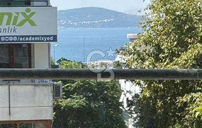 Bağdat caddesi üzerinde 3+1 sıfır balkonlu iş yeri
