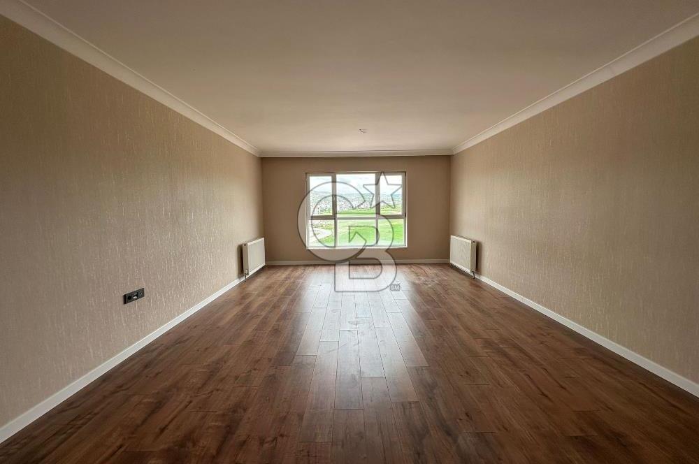 MEYDAN PARK'TA ARA KAT, KİLERLİ, DEPOLU, 4+1 KİRALIK DAİRE