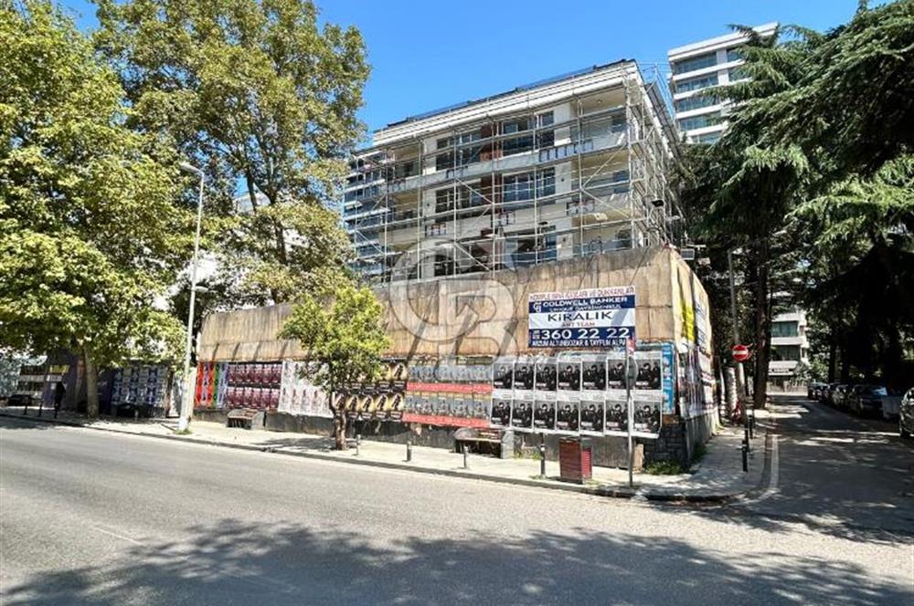 Bağdat caddesi üzerinde 3+1 sıfır balkonlu iş yeri