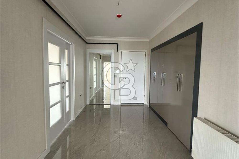 MEYDAN PARK'TA ARA KAT, KİLERLİ, DEPOLU, 4+1 KİRALIK DAİRE
