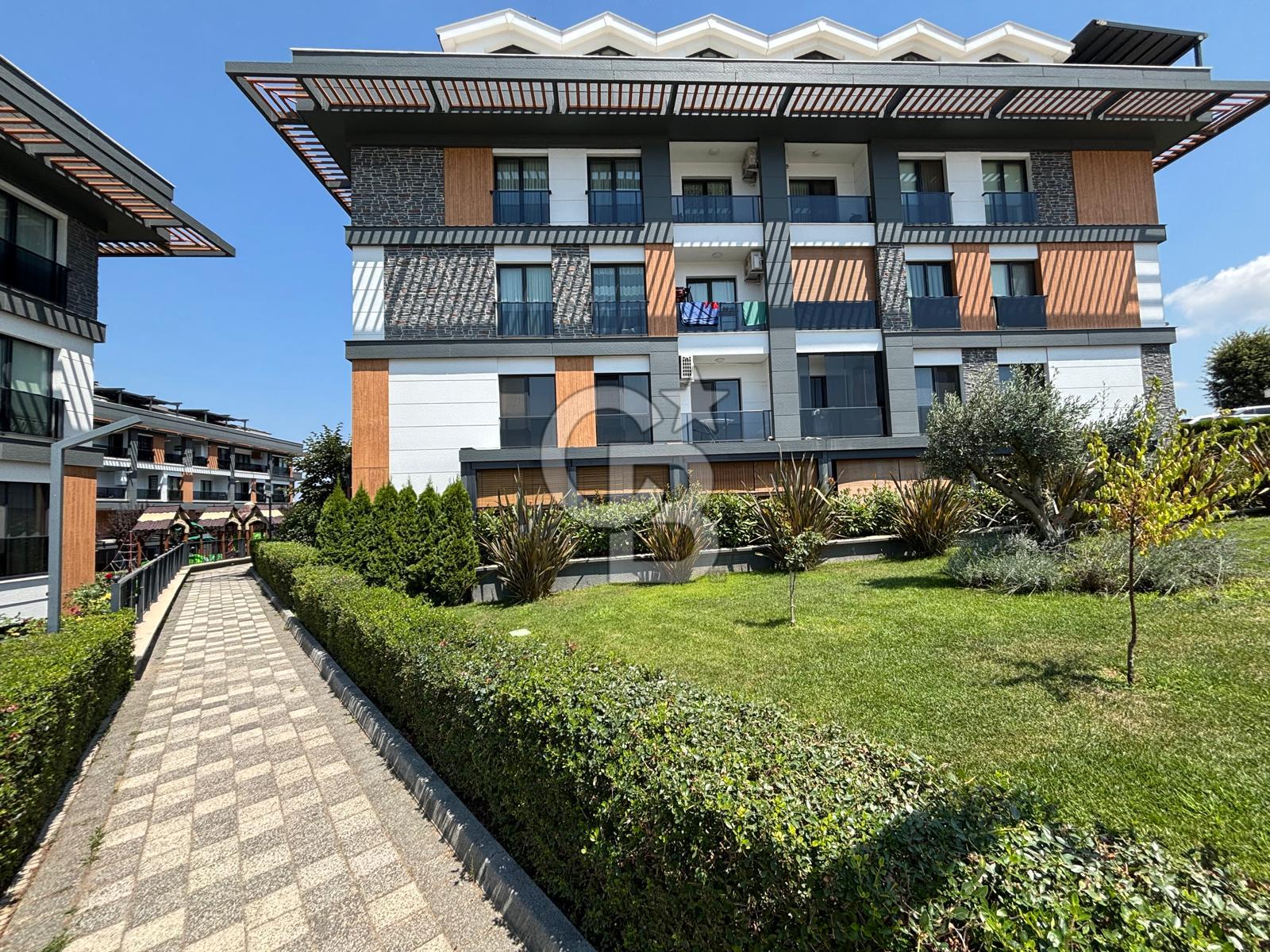 AKYOL PREMIUM VİSTADA 40 m² TERASLI, 4+1 SATILIK ÇATI DUBLEKSİ