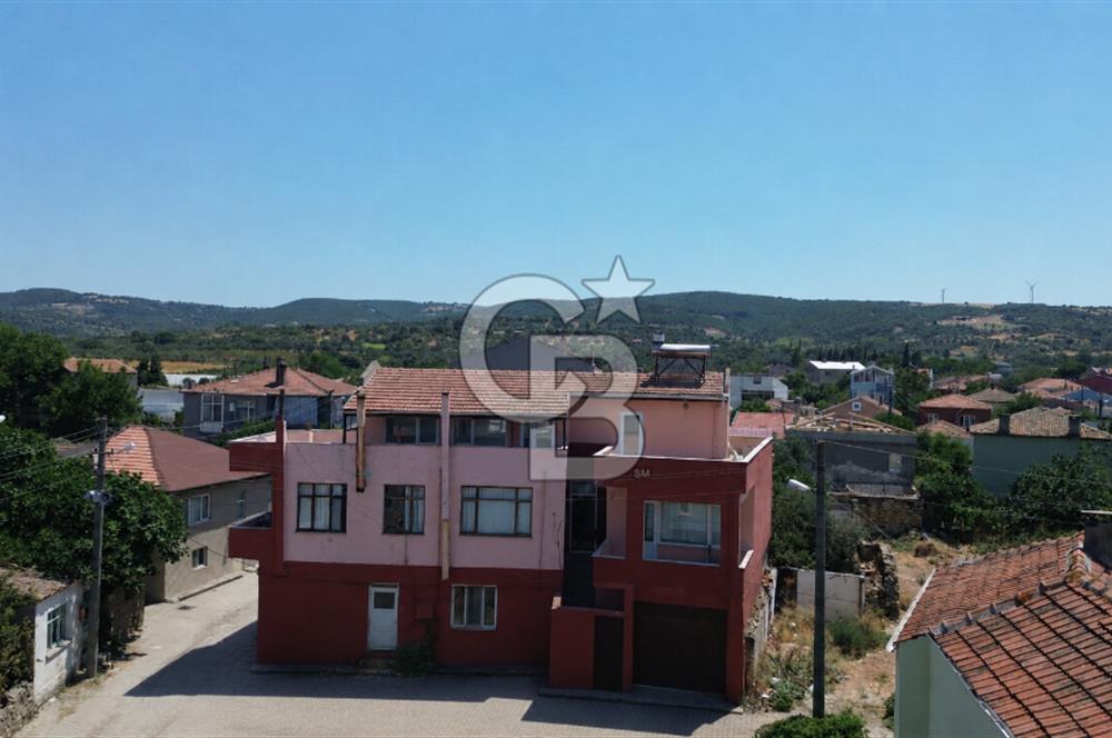Çardak'ta 347,57 m² Arsa İçerisinde 3 Daireli Müstakil Satılık Bina
