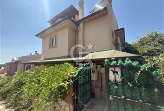 Guzelbahçe Kahramandere’de bahçeli teraslı şöminelı villa - 1 - 365962
