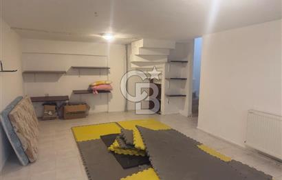 Guzelbahçe Kahramandere’de bahçeli teraslı şöminelı villa