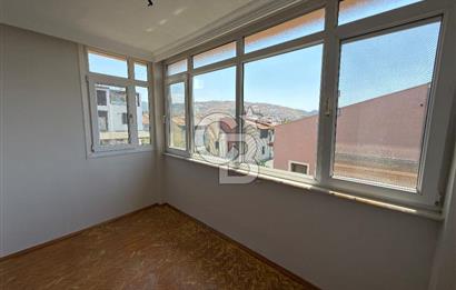 Guzelbahçe Kahramandere’de bahçeli teraslı şöminelı villa