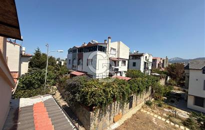 Guzelbahçe Kahramandere’de bahçeli teraslı şöminelı villa