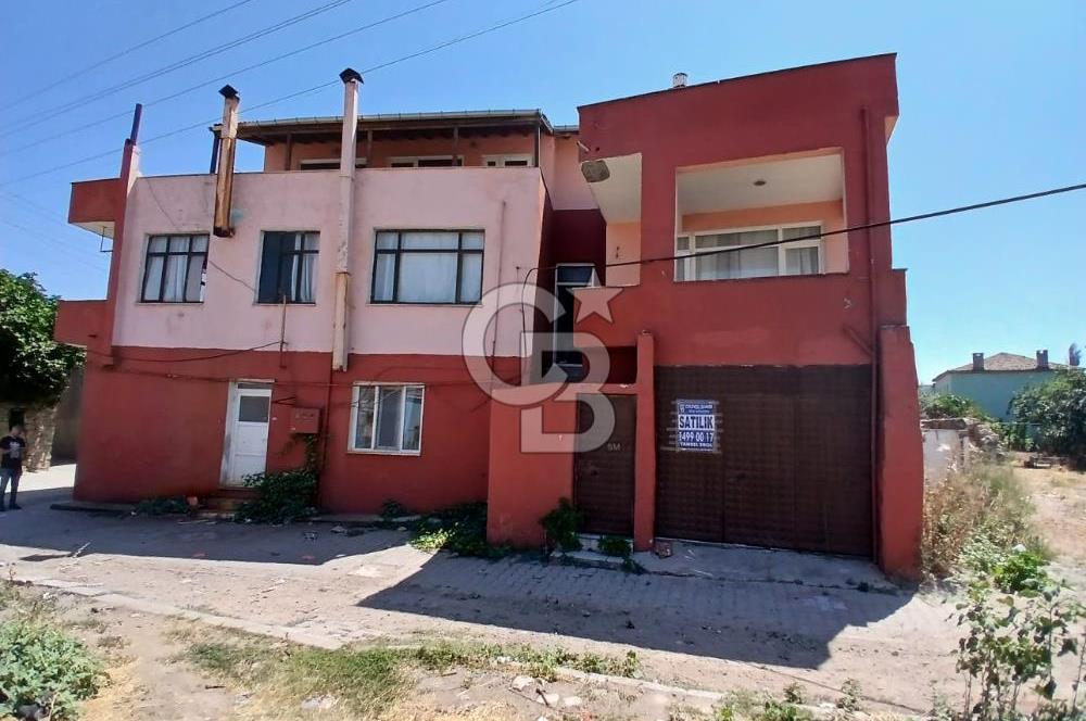 Çardak'ta 347,57 m² Arsa İçerisinde 3 Daireli Müstakil Satılık Bina