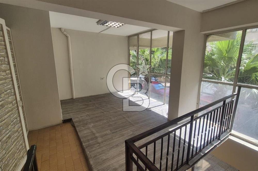 KARŞIYAKA BAHÇELİEVLER 50 M² NET + 20 M² BAHÇE | 30.000 TL KİRA GETİRİLİ DÜKKÂN”