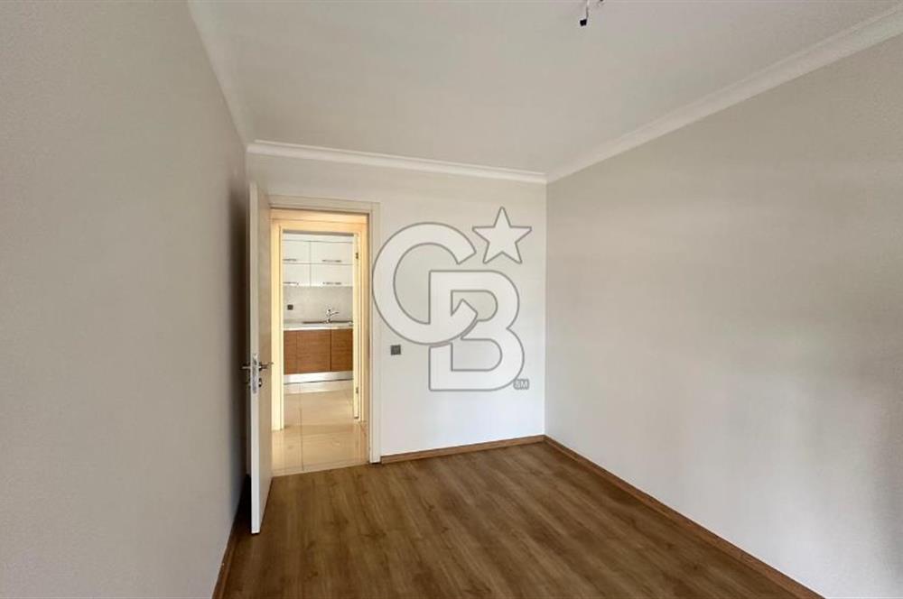 KARŞIYAKA GİRNE PARK EVLERİNDE GENİŞ FERAH SATILIK 3+1 DAİRE