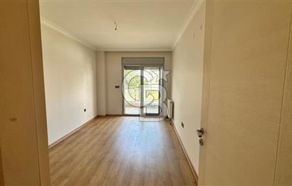 KARŞIYAKA GİRNE PARK EVLERİNDE GENİŞ FERAH SATILIK 3+1 DAİRE